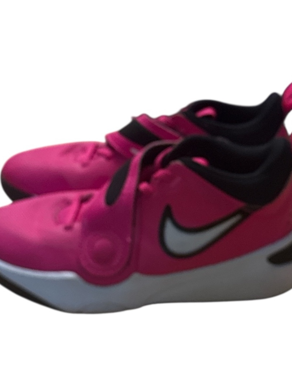 Nike Team Hustle D 11 basketball shoes in a bright pink Size 4 - Picture 2 of 6